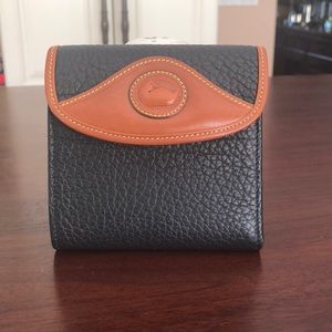 Dooney and Bourke wallet